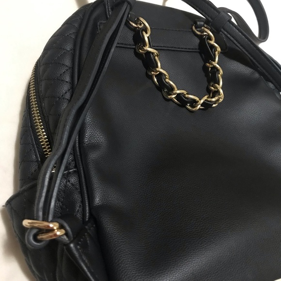 Guess Larson Quilted Black Mini Backpack - Picture 4 of 11